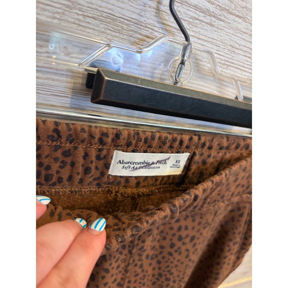Abercrombie & Fitch Soft AF Leopard Print Joggers Brown High Waist XS - Picture 3 of 6